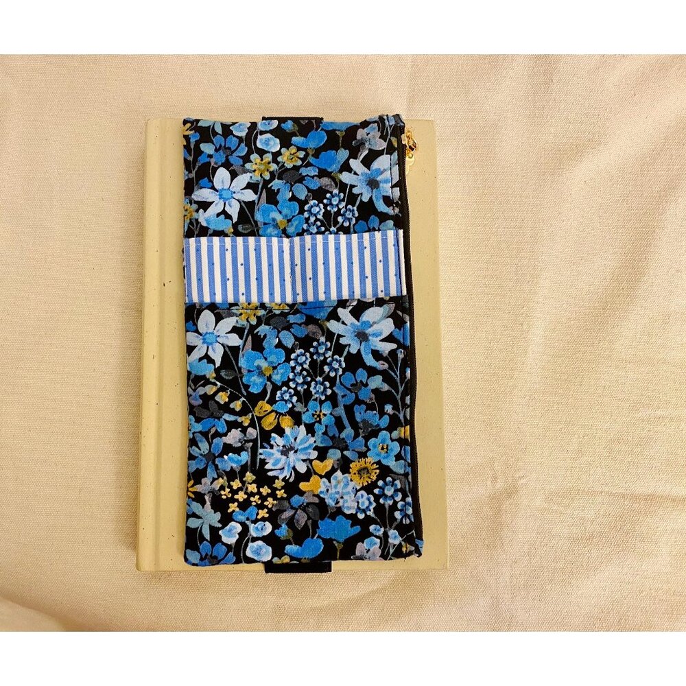 Tulip & Blue Flower Pen Pouch: Elastic Journal/Planner Holder